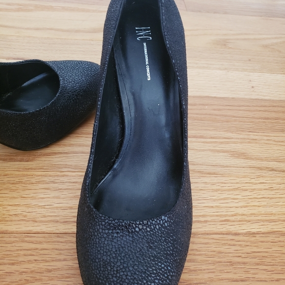 Nine West High Heel Pump - Picture 2 of 3